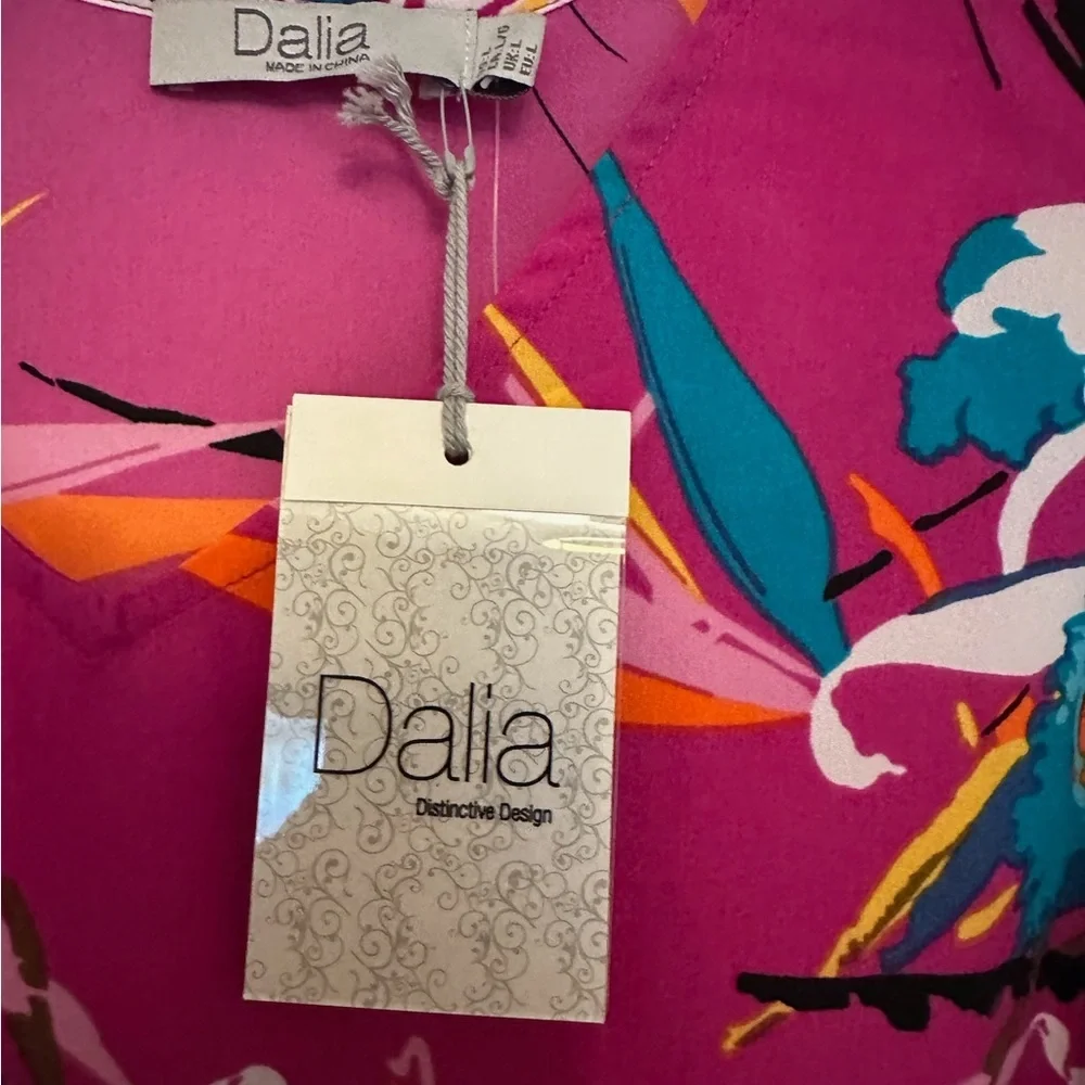 NEW Dalia V-Neck Floral Tropical Sleeveless Camisole Tank Women’s Size Large - Picture 4 of 6